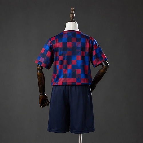 Barcelona 26/27 Pre Match Kids kit Size 16-28
