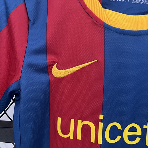 kids Barcelona 10/11 home size: 16-28
