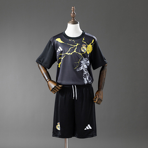 Real Madrid 25/26 Avengers – Pre-Match(Black) Kids Kit Jersey SIZE 16-28