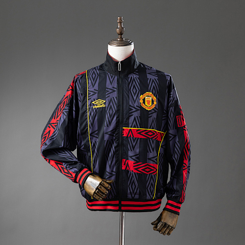 M-U 92/94 Retro Windbreaker – Black S-XXL