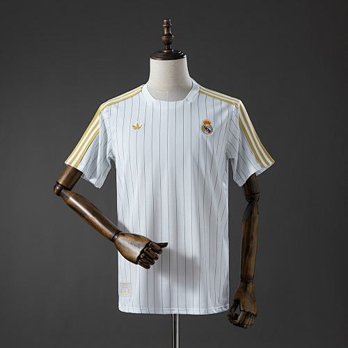 Real Madrid Terrace Icons T-Shirt White Gold S-XXL - 1