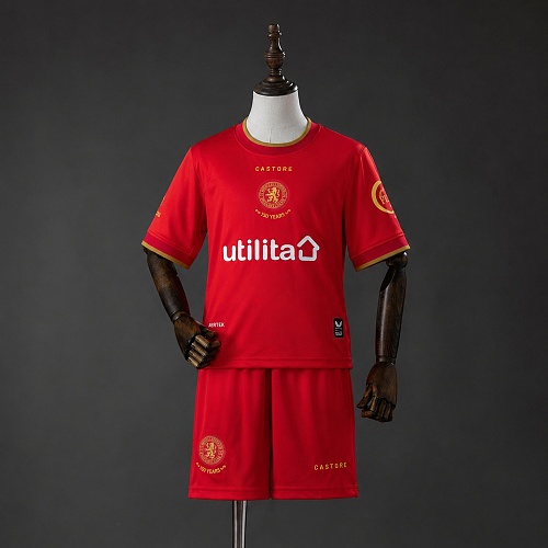 Middlesbrough 26/27 Home Kids kit Size 16-28