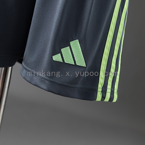 M-U 25/26 Kids Size: 16-28 - 1
